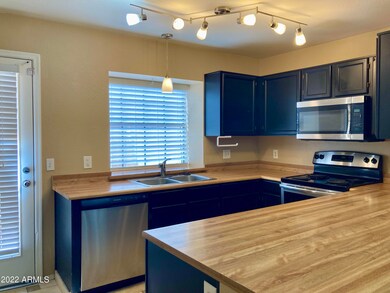 So much counter space