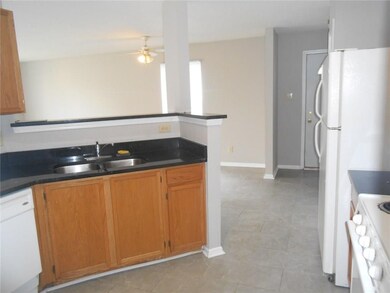 4527 Connaught Dr W, Plainfield, IN 46168 - photo 2