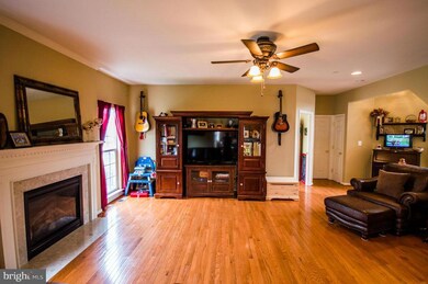 139 Tracy Dr, Strasburg, VA 22657 - photo 6