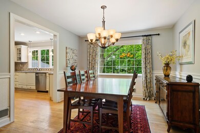 06_271DwightRd_369001_DiningRoom_HiRes