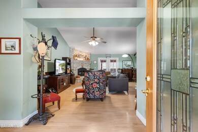 25900 Cumberland Rd, Tehachapi, CA 93561 - photo 6