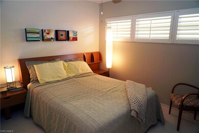 664 Broad Ave S unit J664, Naples, FL 34102 - photo 3