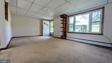 649 1ST FL N Warren St, Orwigsburg, PA 17961 - photo 7