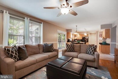 15429 Martins Hundred Dr, Centreville, VA 20120 - photo 6