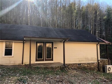 190 Charity Ln, Burnsville, NC 28714 - photo 5