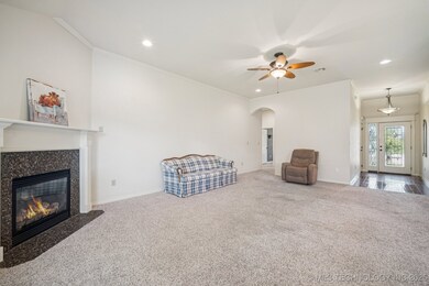 1707 W Charleston Ct, Broken Arrow, OK 74011 - photo 6