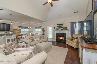 372-Crimson-Drive-00011