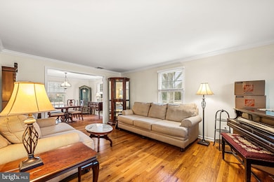 2002 Evergreen Dr, Perkasie, PA 18944 - photo 6