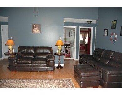 456 Mammoth Rd unit 8, Dracut, MA 01826 - photo 4