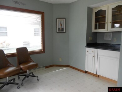 1434 Hilltop St, New Ulm, MN 56073 - photo 4