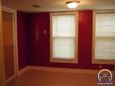 1143 SW Mission Ave, Topeka, KS 66604 - photo 4