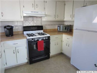 23 Blue Bird Ln unit 17, Howell, NJ 07731 - photo 2