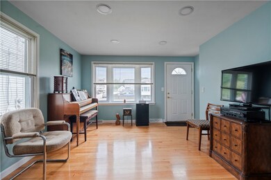 219 Benefit St, Pawtucket, RI 02861 - photo 3