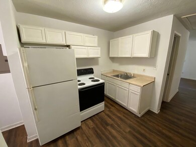 664 Kitchen