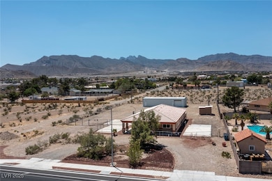 Fort Apache Road Street View.
