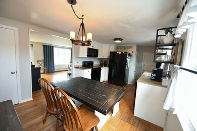 15 Wild Berry Dr, Cranston, RI 02920 - photo 6