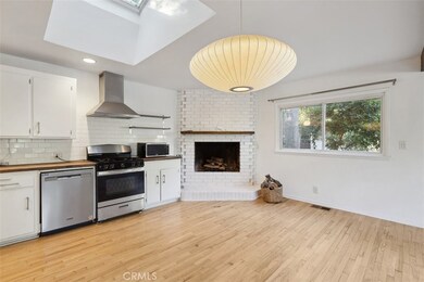 4580 Ensenada Dr, Woodland Hills, CA 91364 - photo 4