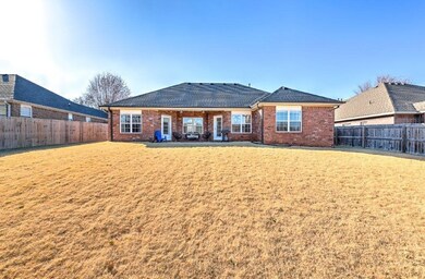 503 SW Duke Ave, Bentonville, AR 72712 - photo 2