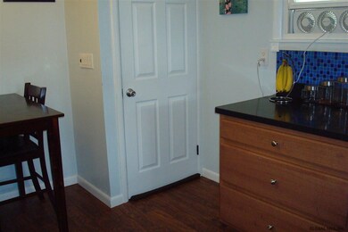 110 Edgecomb St, Albany, NY 12209 - photo 5
