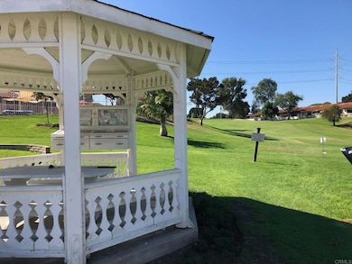 227 Summerside Ln, Encinitas, CA 92024 - photo 5