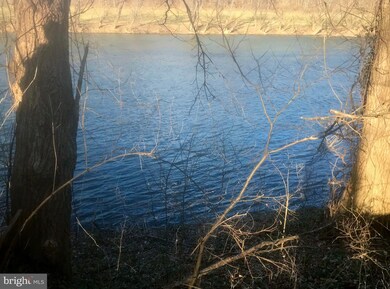 1837 Shenandoah River Ln, Boyce, VA 22620 - photo 5