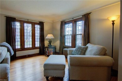 3415 Superior Park Dr, Cleveland Heights, OH 44118 - photo 6