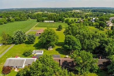 1605 N 5th St, Perkasie, PA 18944 - photo 4