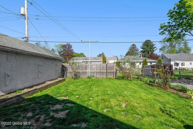 42 Marwood St, Albany, NY 12209 - photo 4