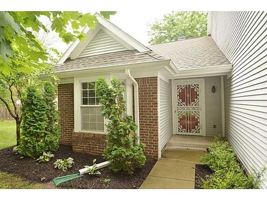 1105 Viburnum Dr, Indianapolis, IN 46260 - photo 2