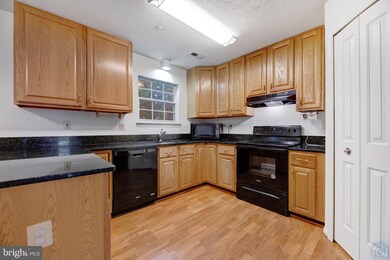 9236 Maxwell Ct, Laurel, MD 20723 - photo 2