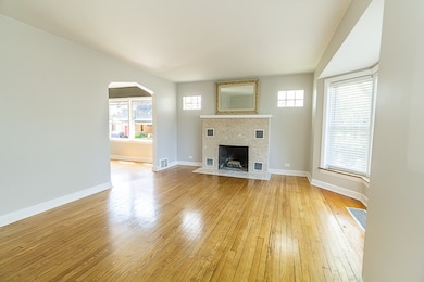 1025 Manchester Ave, Westchester, IL 60154 - photo 5