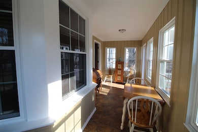 107 Stark St, Portsmouth, NH 03801 - photo 4