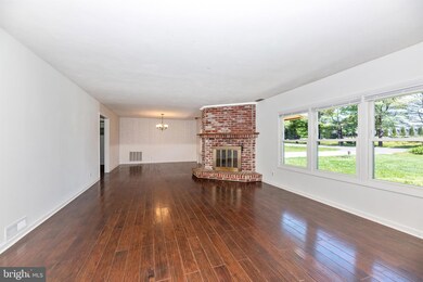 8319 Legg Rd, Frederick, MD 21704 - photo 3