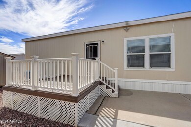 4-web-or-mls-S Apache Rd-004
