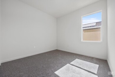8017 Ita Palm Way, Bakersfield, CA 93313 - photo 6
