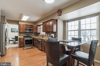 5480 Hunting Horn Dr, Ellicott City, MD 21043 - photo 7