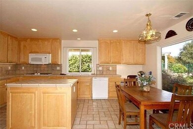 Big kitchen and breakfast room
