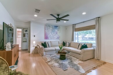 2018 Hewitt Dr, Houston, TX 77018 - photo 4