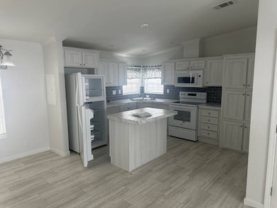 8020 E Stoneridge Ct, Inverness, FL 34450 - photo 2