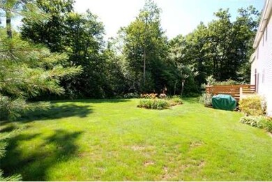 102 Conestoga Dr, Uxbridge, MA 01569 - photo 5