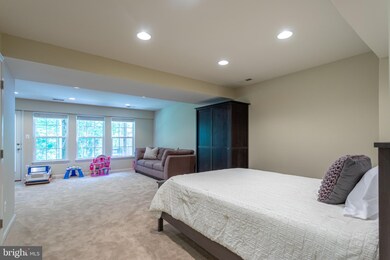 42265 St Huberts Place, Chantilly, VA 20152 - photo 7