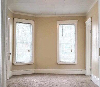 473 N Spring St unit 1, Elgin, IL 60120 - photo 4