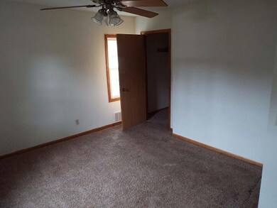 911 4th St, Mattoon, WI 54450 - photo 6