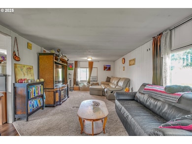 73859 Cedar Grove Dr, Clatskanie, OR 97016 - photo 7