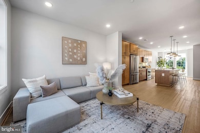 326 Swann Ave, Alexandria, VA 22301 - photo 6