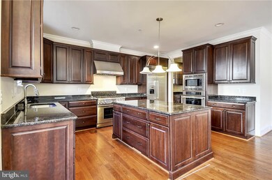 8204 River Quarry Place, Bethesda, MD 20817 - photo 2