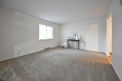 2159 Olympic St, Springfield, OH 45503 - photo 7