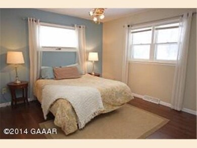 908 Westwood Dr, Alexandria, MN 56308 - photo 5