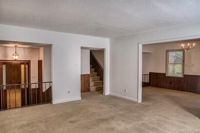 701 Partridge Dr, Statesville, NC 28677 - photo 4