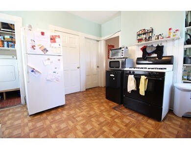 589 Franklin St unit 2, Cambridge, MA 02139 - photo 4